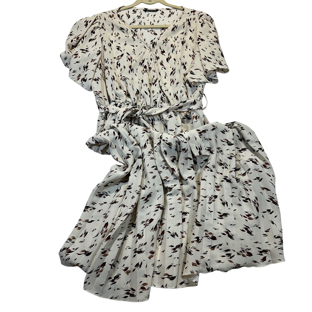 Bloomchic Plus Size 18-20 Pleated Midi Dress Abstract Print Wrap V-Neck Cream